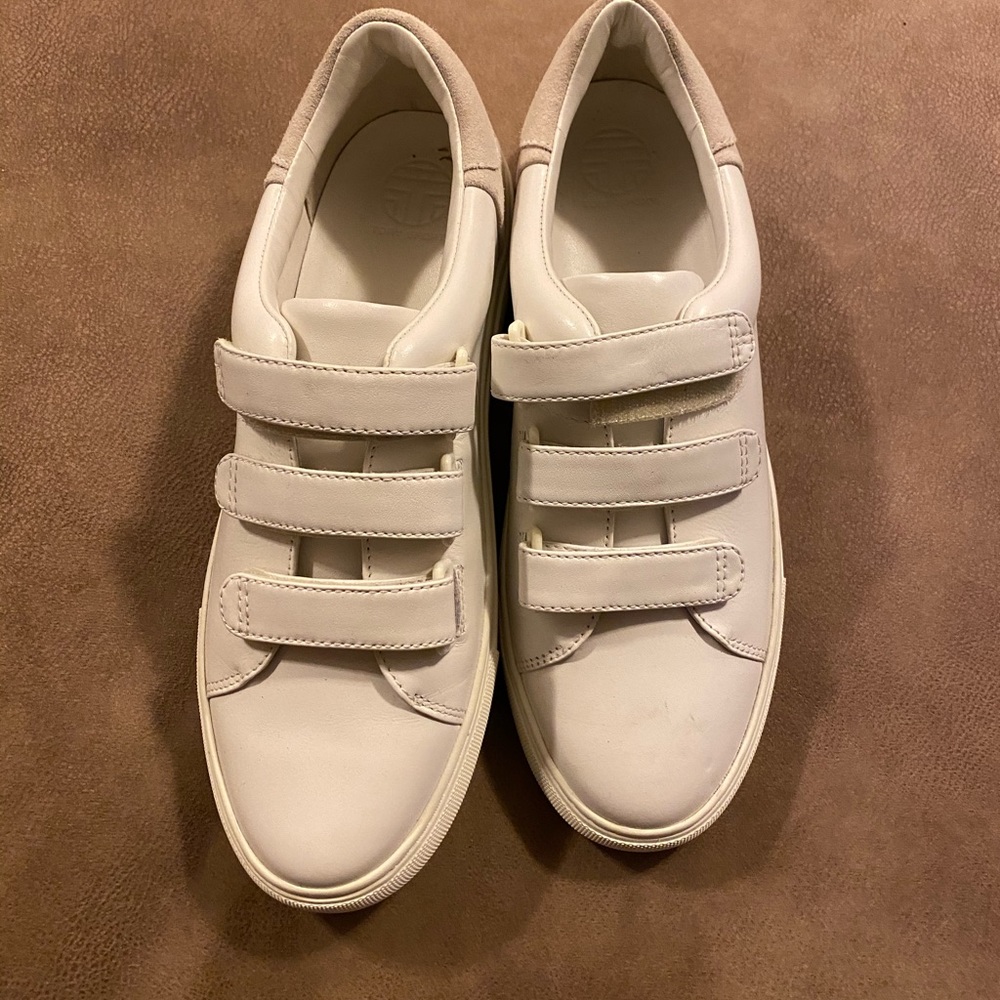 Tory Burch never worn!!